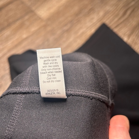 ATHLETA STRATA BLACK A-LINE ZIPPERED POCKET SKIRT Size Large - Picture 6 of 7